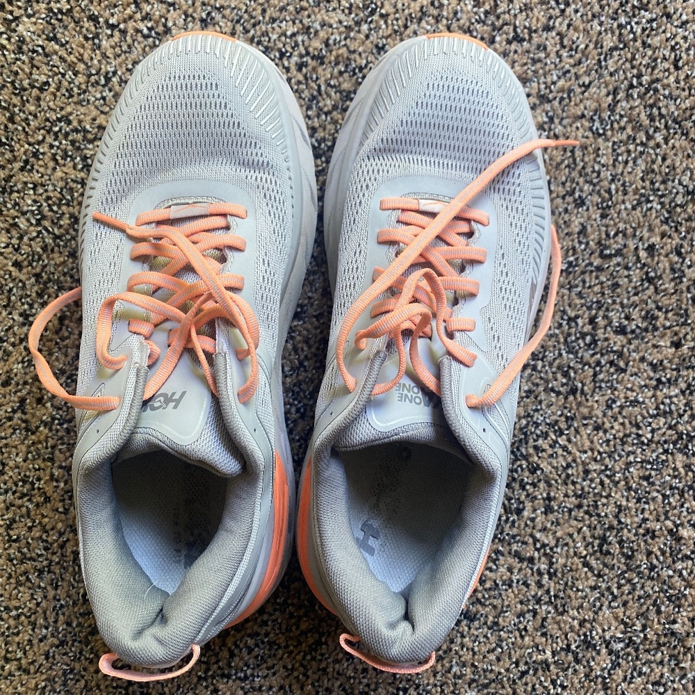 Hoka Bondi